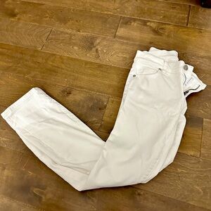 EUC Loft White Modern Skinny Jeans